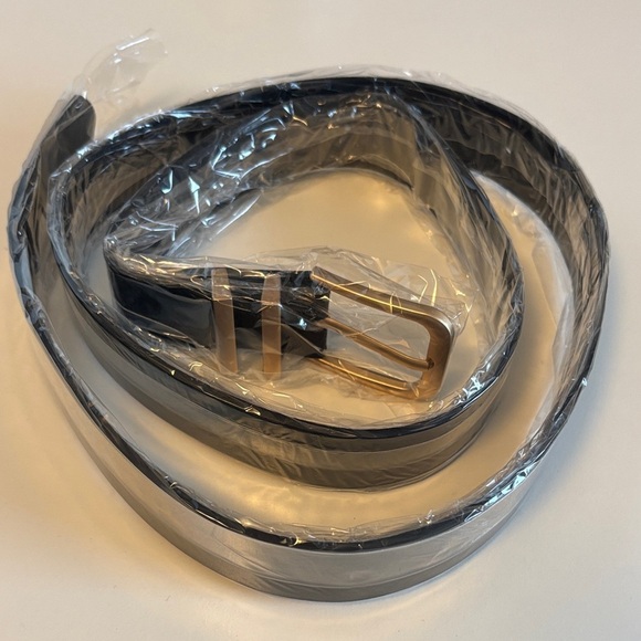 NWT Elegant Black PU Leather Belt with Gold Buckle - Picture 7 of 7